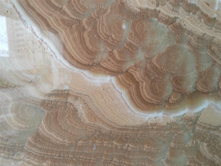 Leac Marmar Buí Peacock Nádúrtha